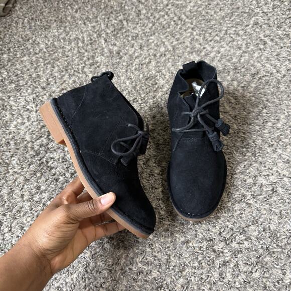 Hush Puppies Women's Cyra Catelyn Black Suede Lace Up Chukka Boots 7 W NEW READ - Picture 1 of 7
